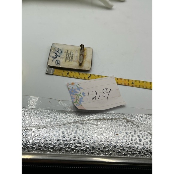 Art Stuff by Robyn 1958 Gardening & Horticulture Postage Stamp Brooch - Picture 10 of 10